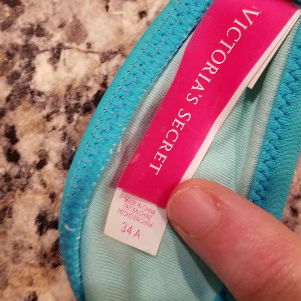 Victoria's Secret Bikini Top 34A - Picture 4 of 4